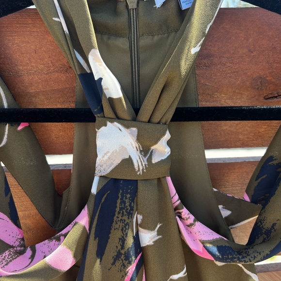 Gorgeous Halston dress! NWT. Size 14. - Picture 6 of 15